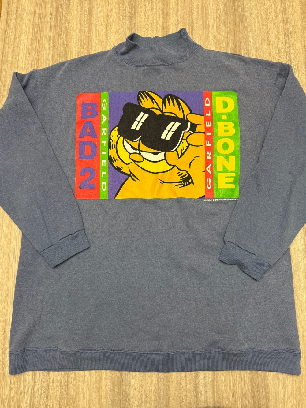 Garfield 1978 Bad 2 D-Bone Graphic Crewneck Size Large